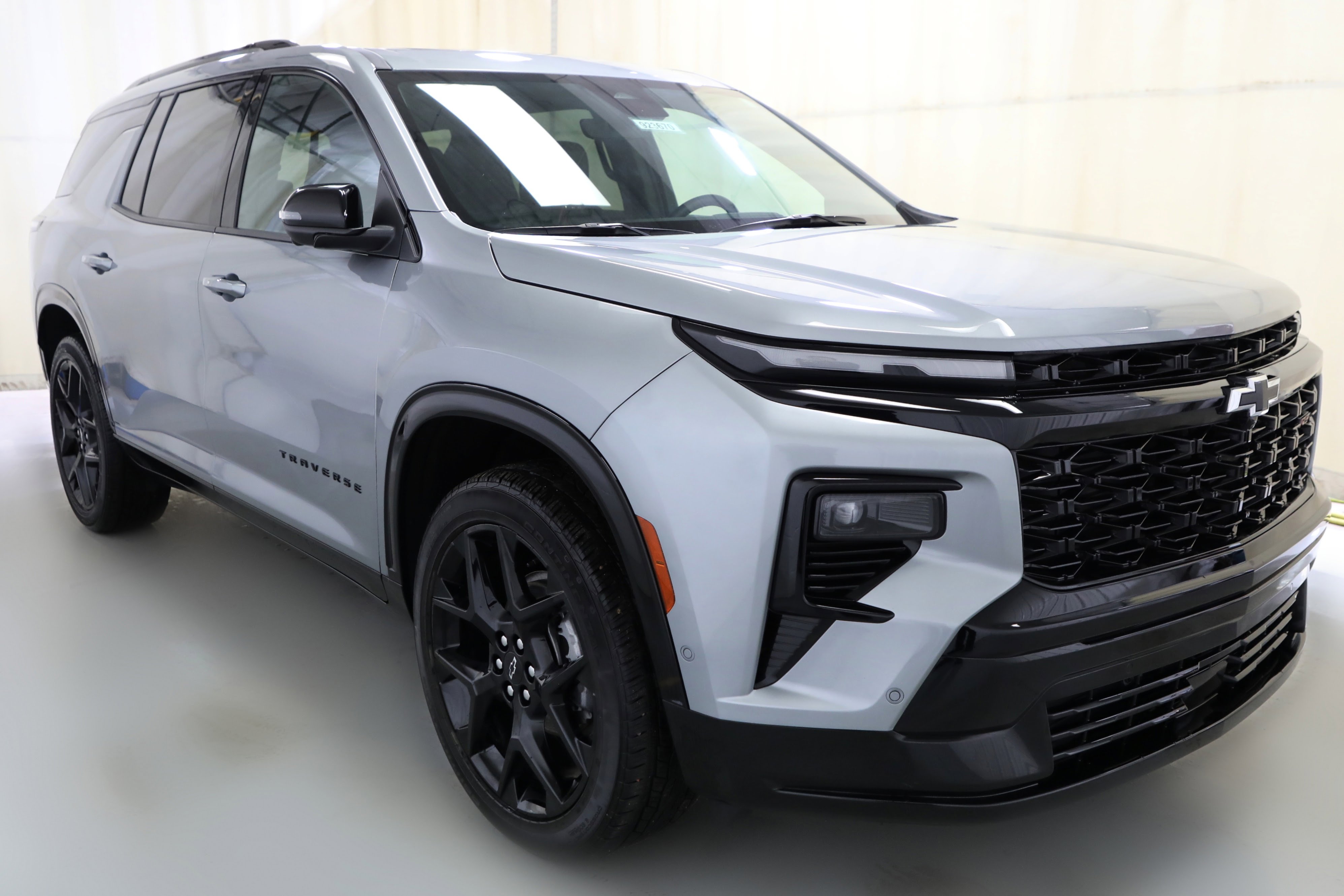 Used 2024 Chevrolet Traverse RS w/ LPO, Floor Liner Package image 15