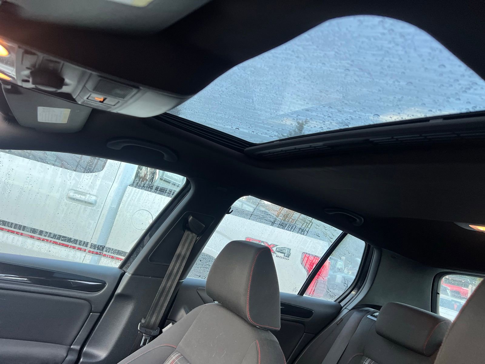 Used 2010 Volkswagen GTI 4-Door image 11