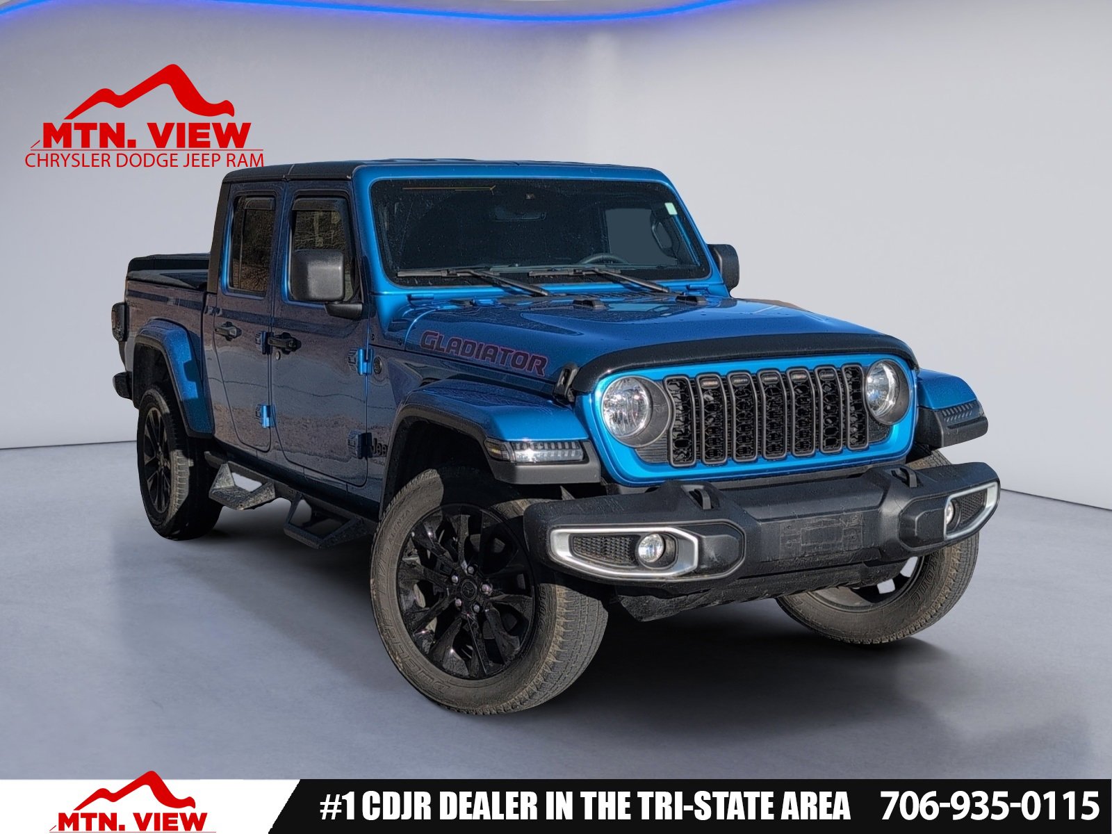 Used 2024 Jeep Gladiator Sport image 1