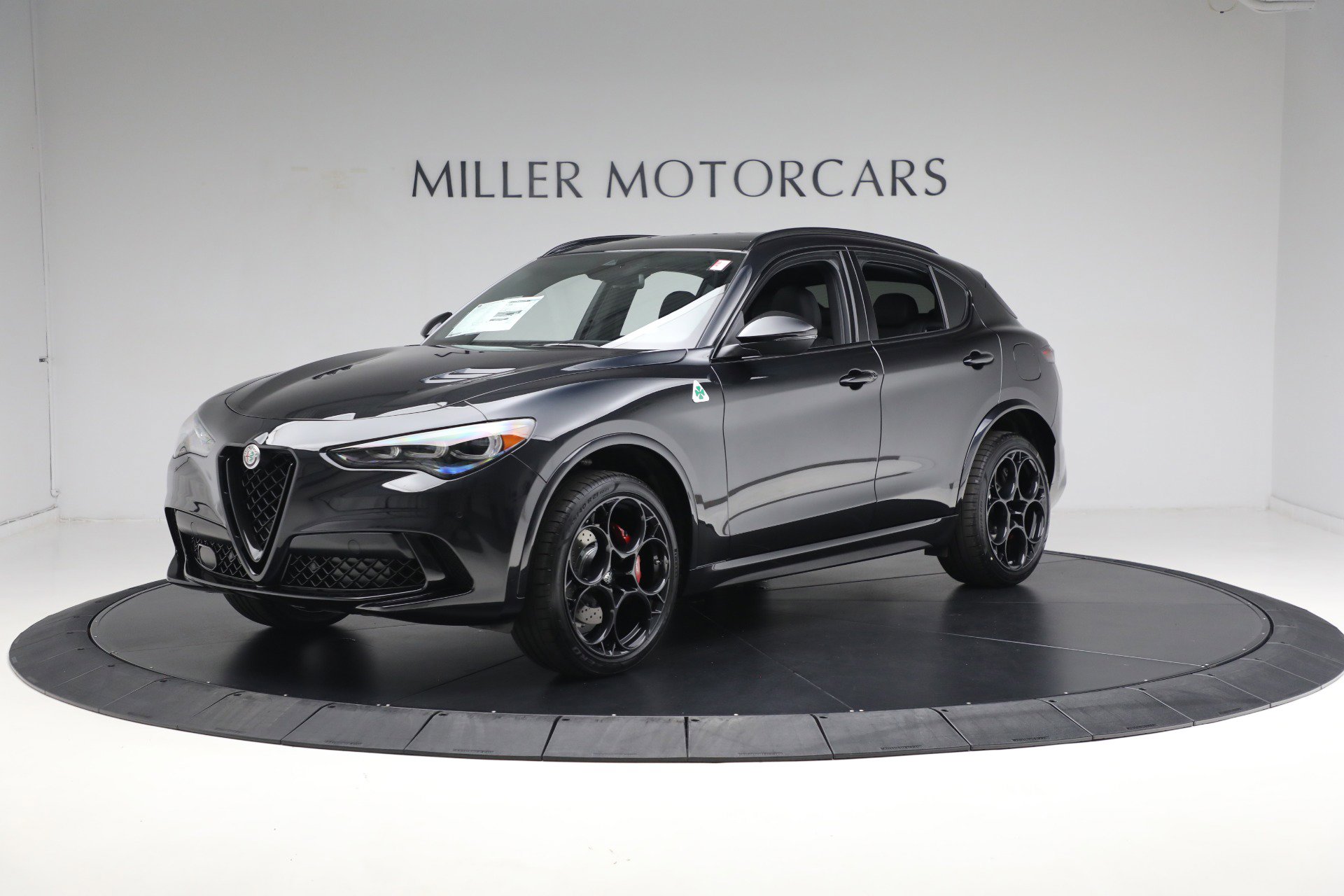 New 2024 Alfa Romeo Stelvio Quadrifoglio w/ Active Assist Plus Package AWD/4WD image 4