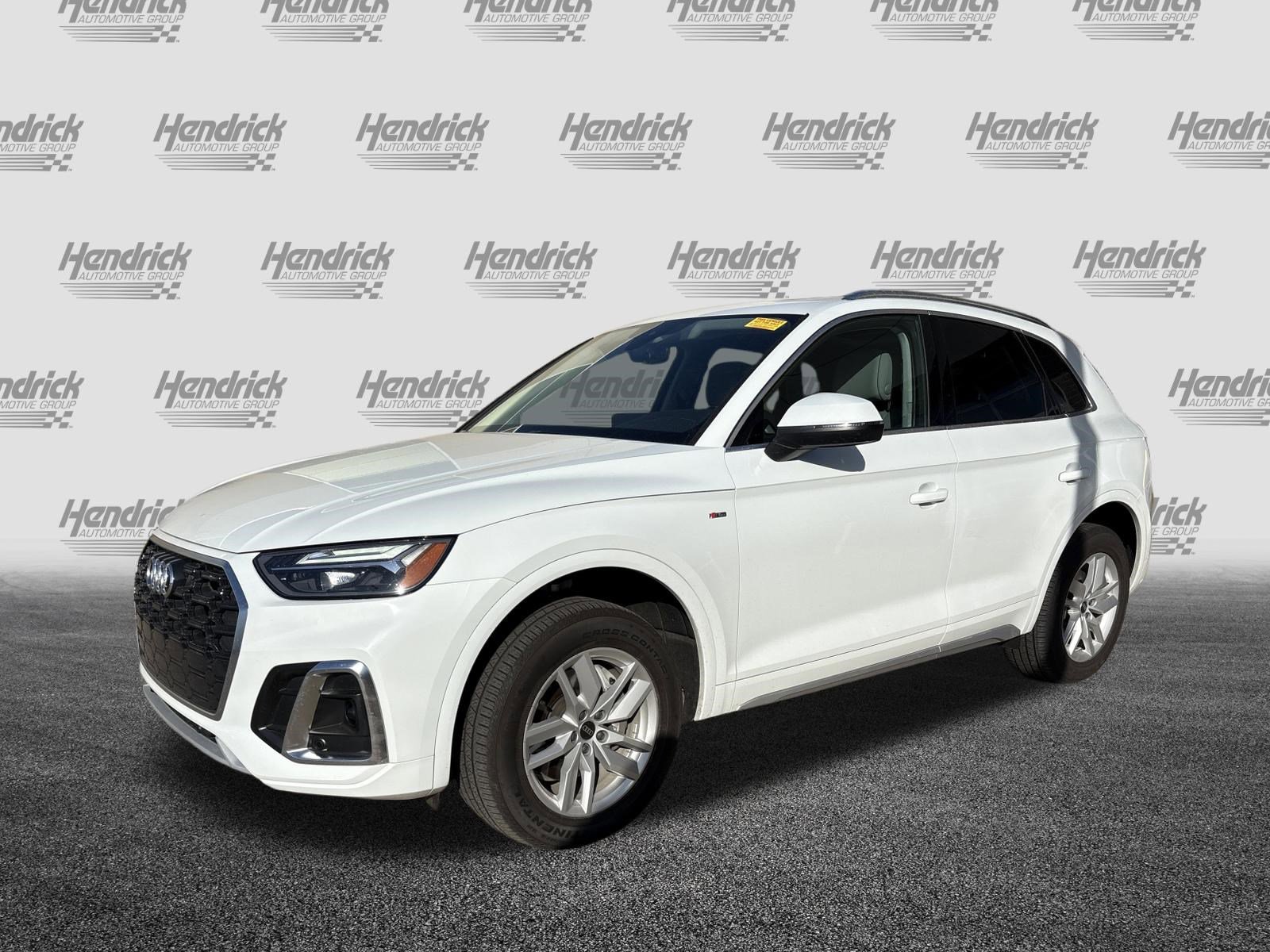 Used 2024 Audi Q5 2.0T Premium w/ Convenience Package image 5