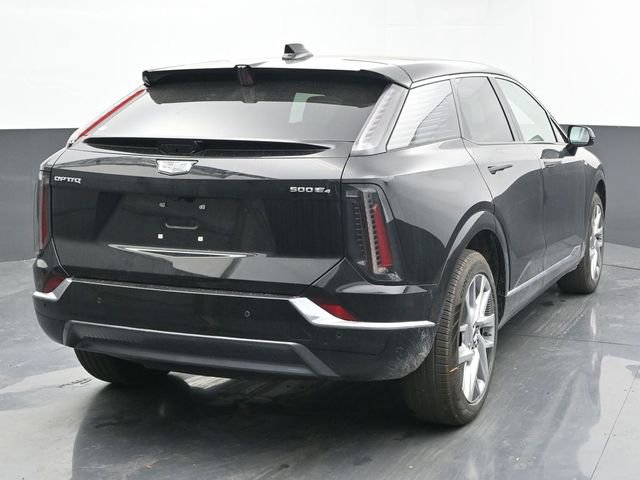 New 2025 Cadillac Optiq Luxury 1 w/ LPO, Floor Liner Package image 7