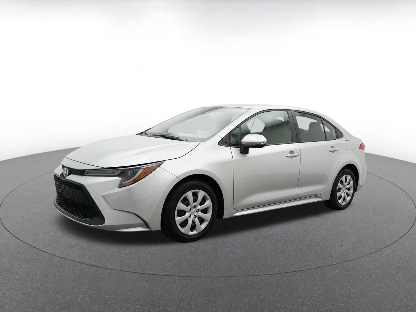Used 2025 Toyota Corolla LE FWD image 10