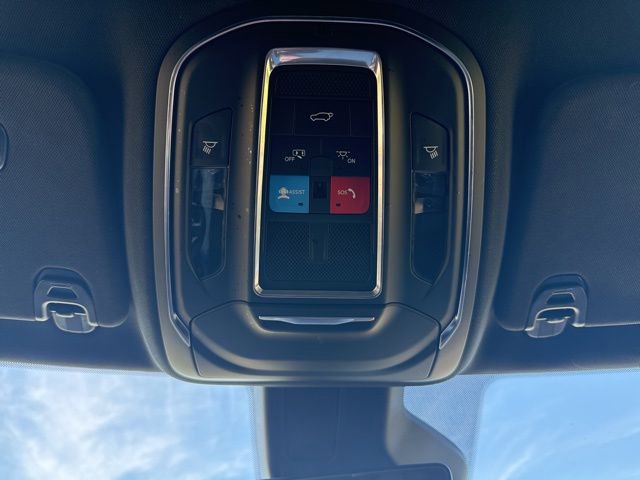 Used 2024 Jeep Wagoneer Series II w/ Flexible Seating Group image 26