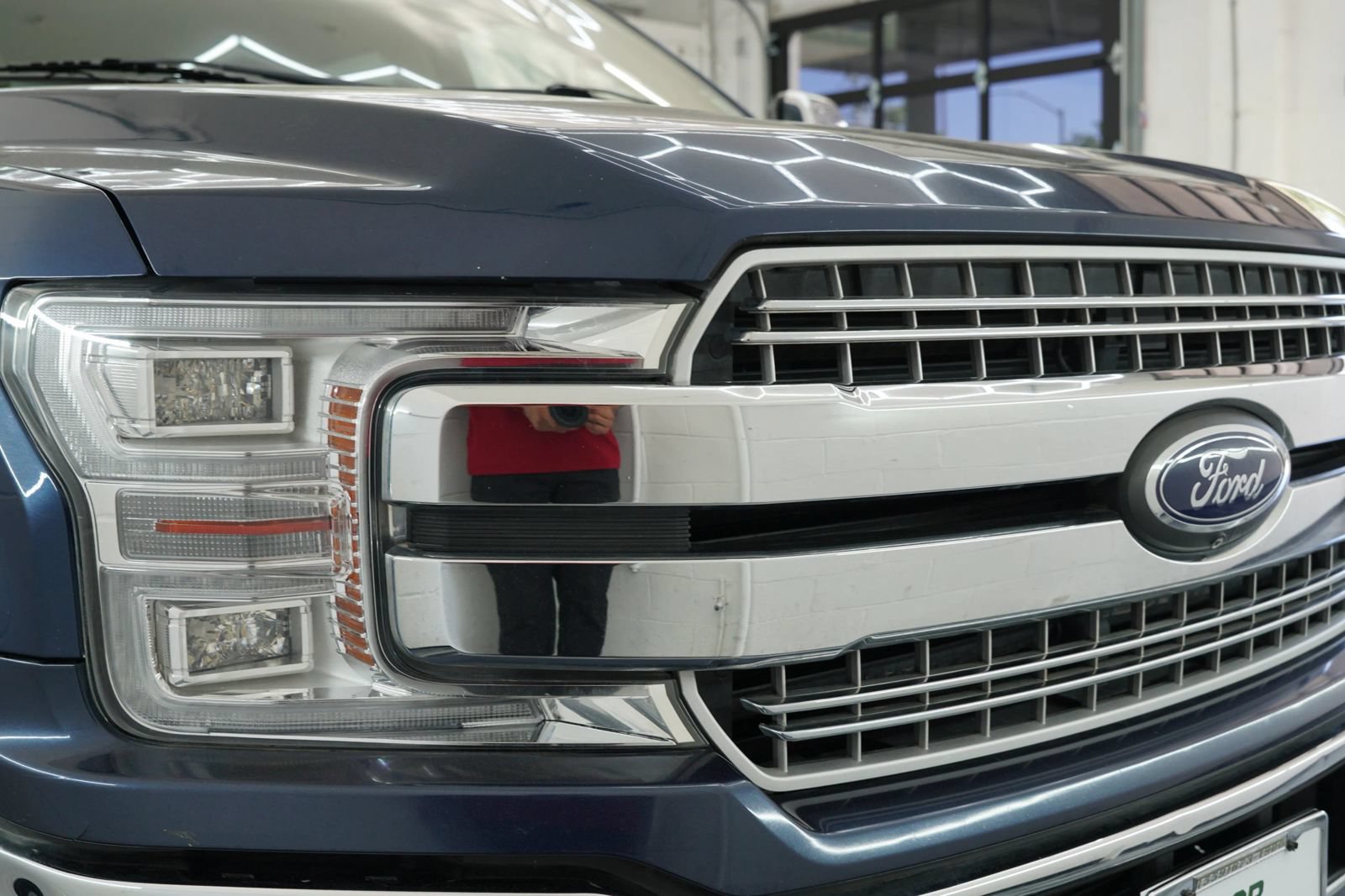 Used 2019 Ford F150 Lariat w/ Equipment Group 502A Luxury RWD image 13