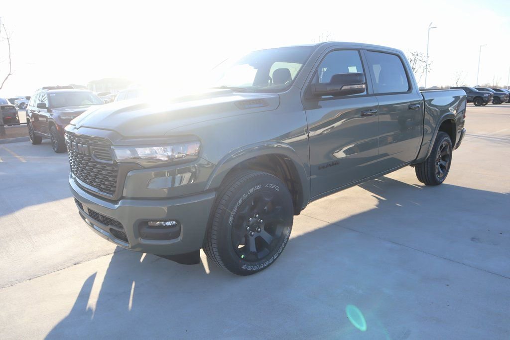 New 2026 RAM 1500 4x4 Crew Cab image 11