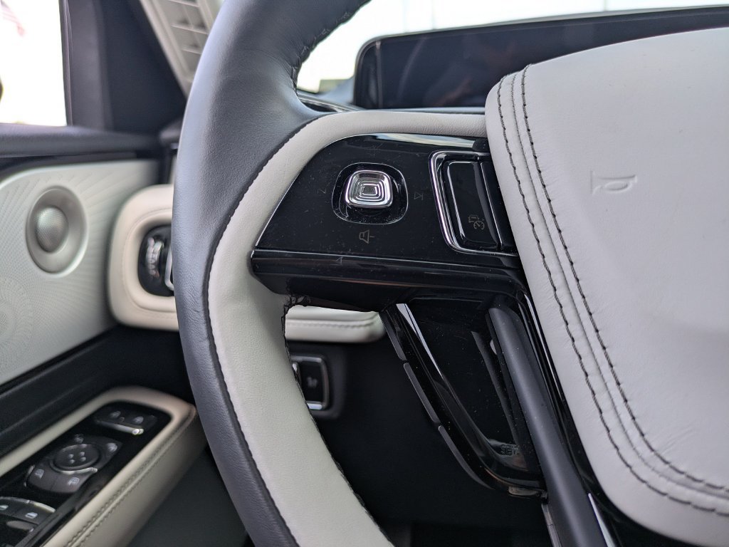 New 2026 Lincoln Aviator Reserve w/ Luxury Package RWD image 29
