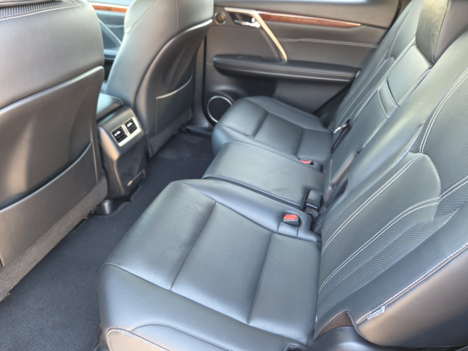 Used 2018 Lexus RX 350L FWD image 17