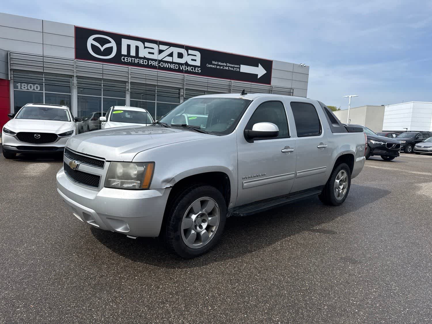 Used 2010 Chevrolet Avalanche LT AWD/4WD image 1