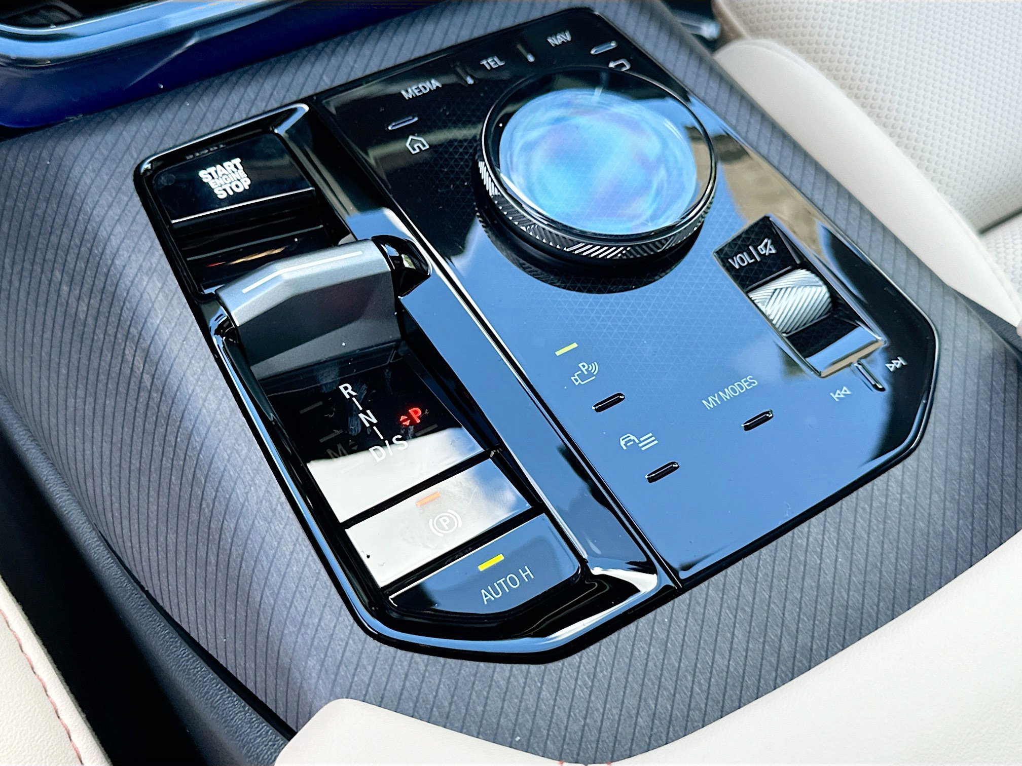 New 2026 BMW X3 xDrive30 w/ Premium Package image 14