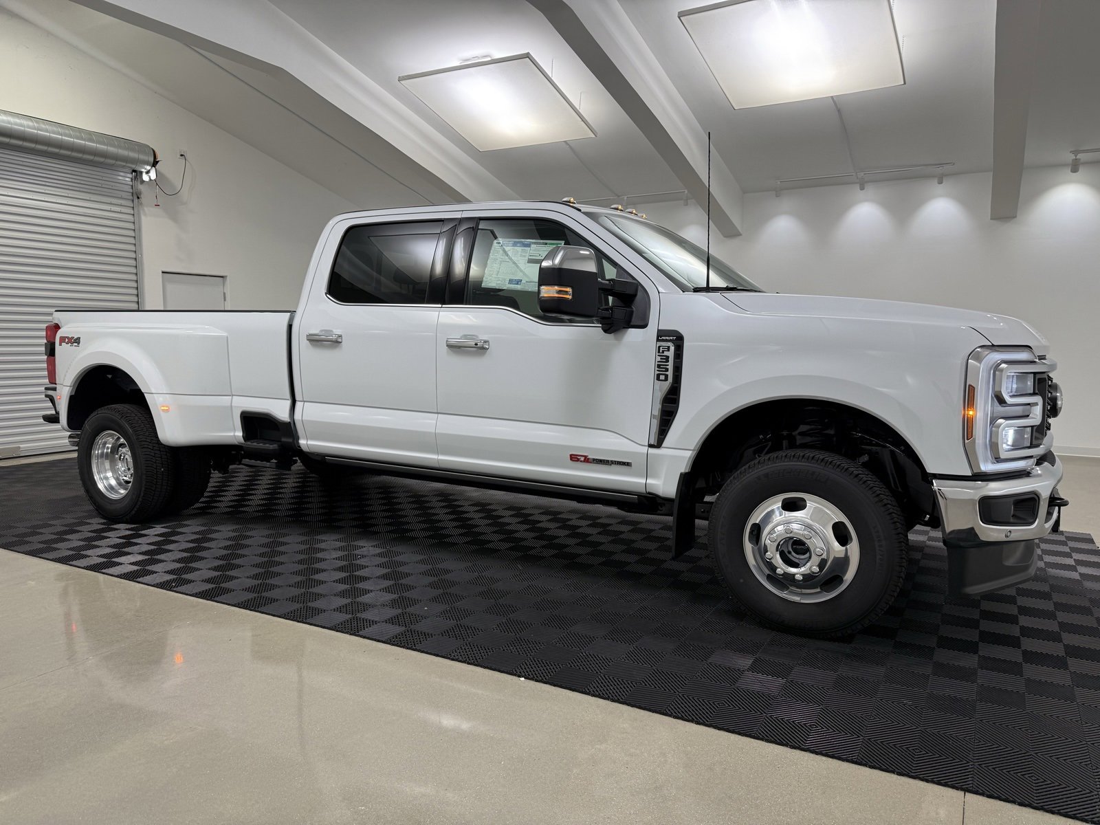 New 2025 Ford F350 Lariat w/ Lariat Ultimate Package image 1
