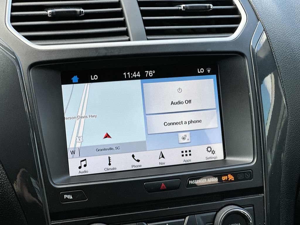 Used 2018 Ford Explorer XLT w/ Equipment Group 202A FWD image 13
