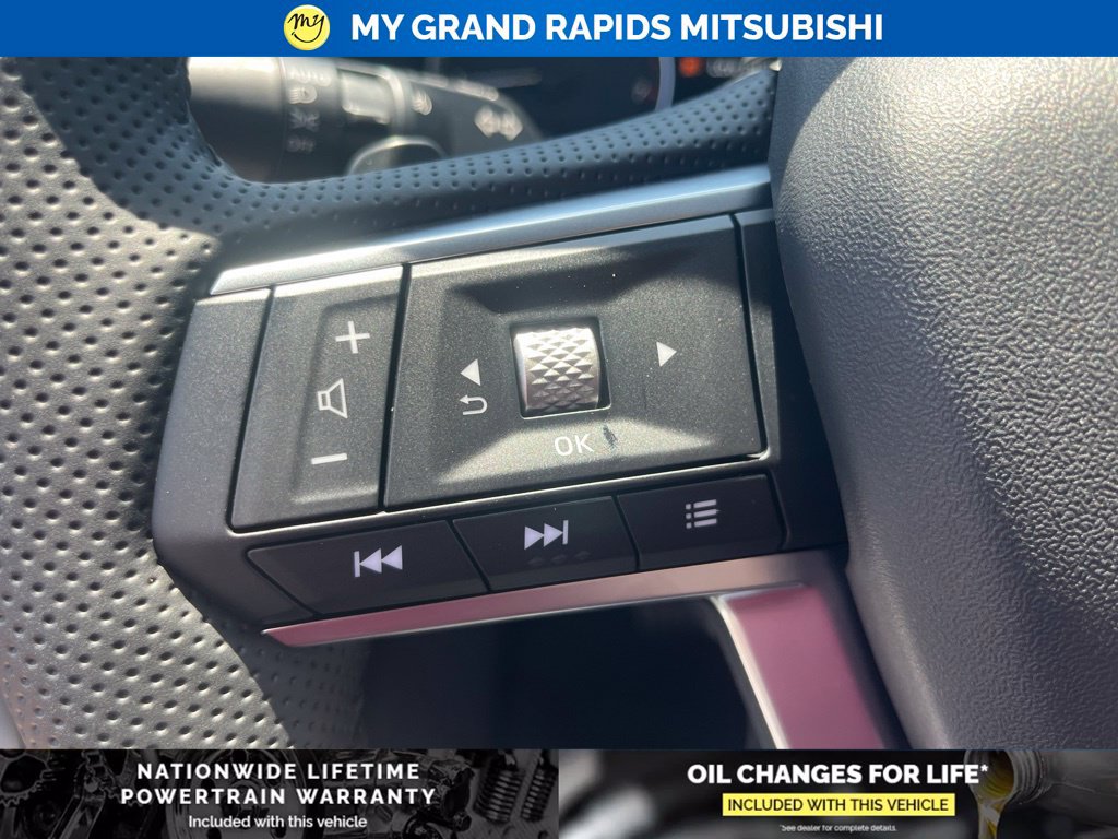 New 2026 Mitsubishi Outlander AWD image 14