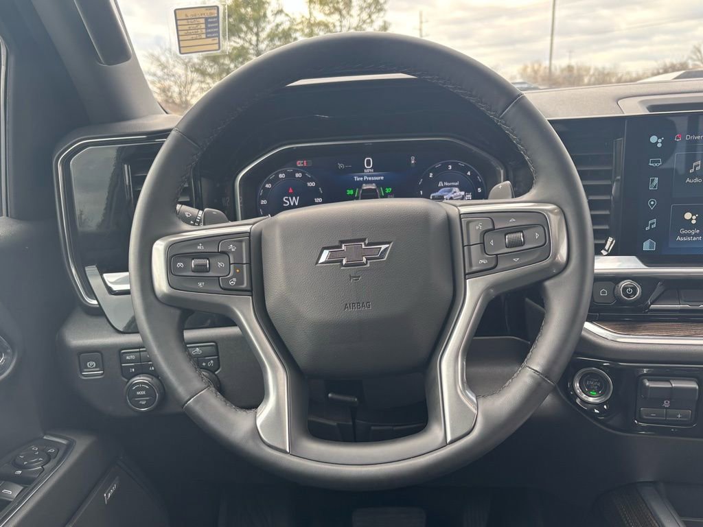 Used 2024 Chevrolet Silverado 1500 LT Trail Boss w/ Convenience Package II image 26