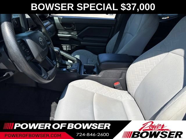 Used 2025 Toyota Tacoma SR5 AWD/4WD image 10