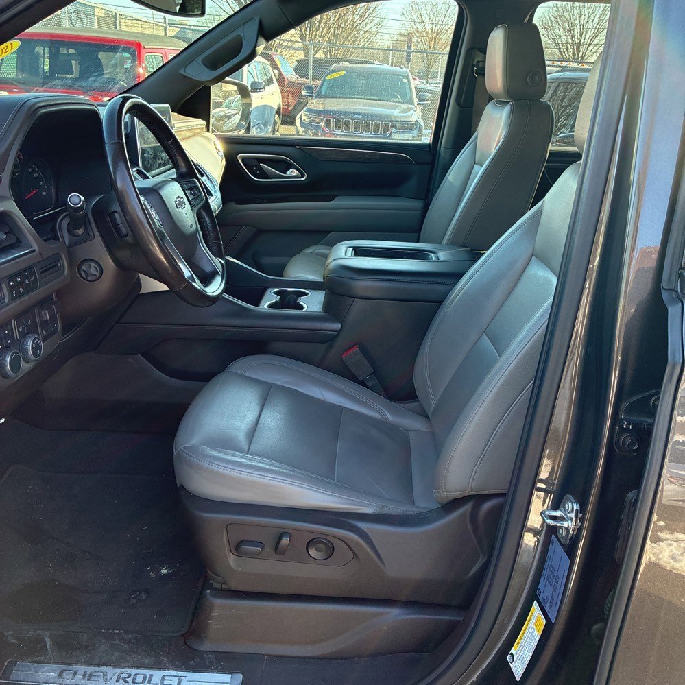 Used 2021 Chevrolet Tahoe Z71 w/ Z71 Signature Package image 8