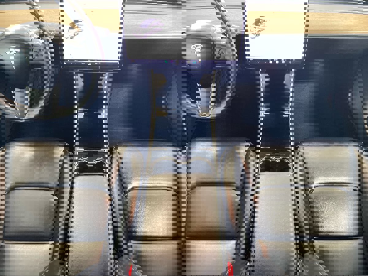 Used 2018 Tesla Model 3 Long Range image 19