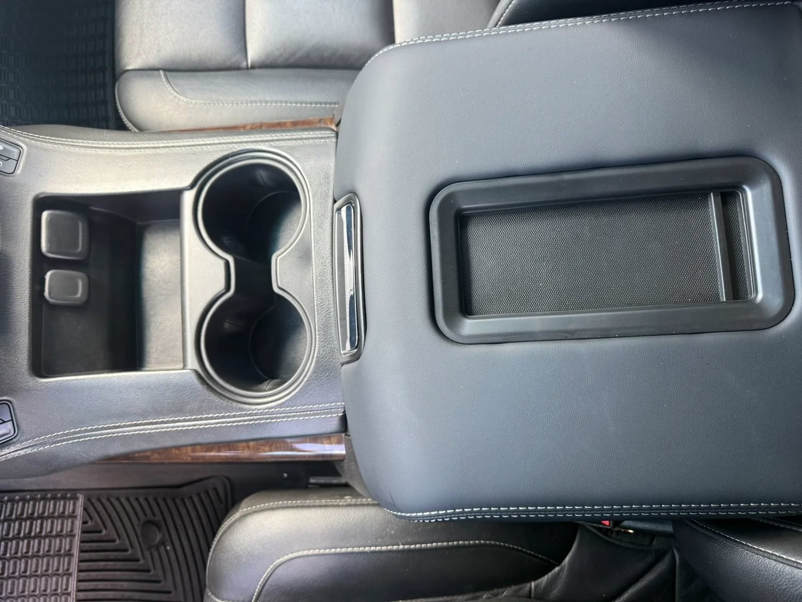 Used 2019 Chevrolet Suburban LT AWD/4WD image 27