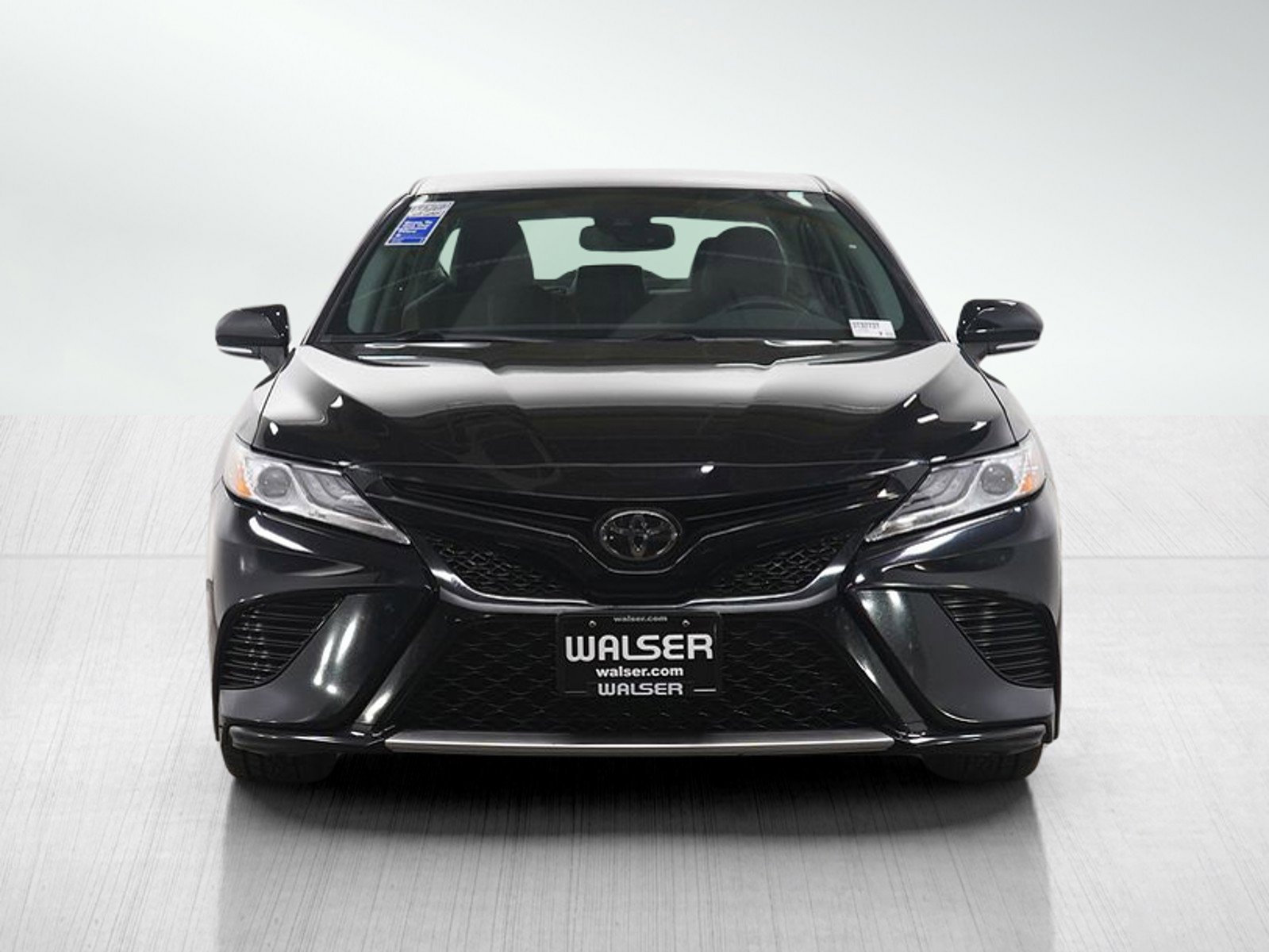 Used 2020 Toyota Camry XSE image 8