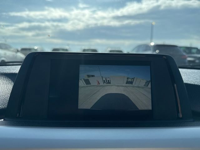 Used 2018 BMW 320i Sedan RWD image 20