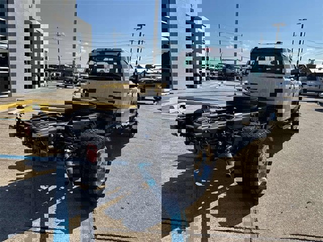 New 2025 Ford F550 4x4 Regular Cab Super Duty image 7