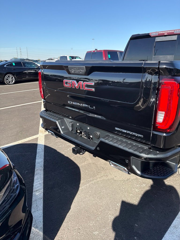 Used 2019 GMC Sierra 1500 Denali w/ Denali Ultimate Package AWD/4WD image 9