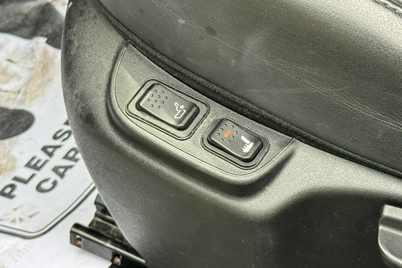 Used 2017 FIAT 500L Trekking w/ Popular Equipment Package FWD image 23