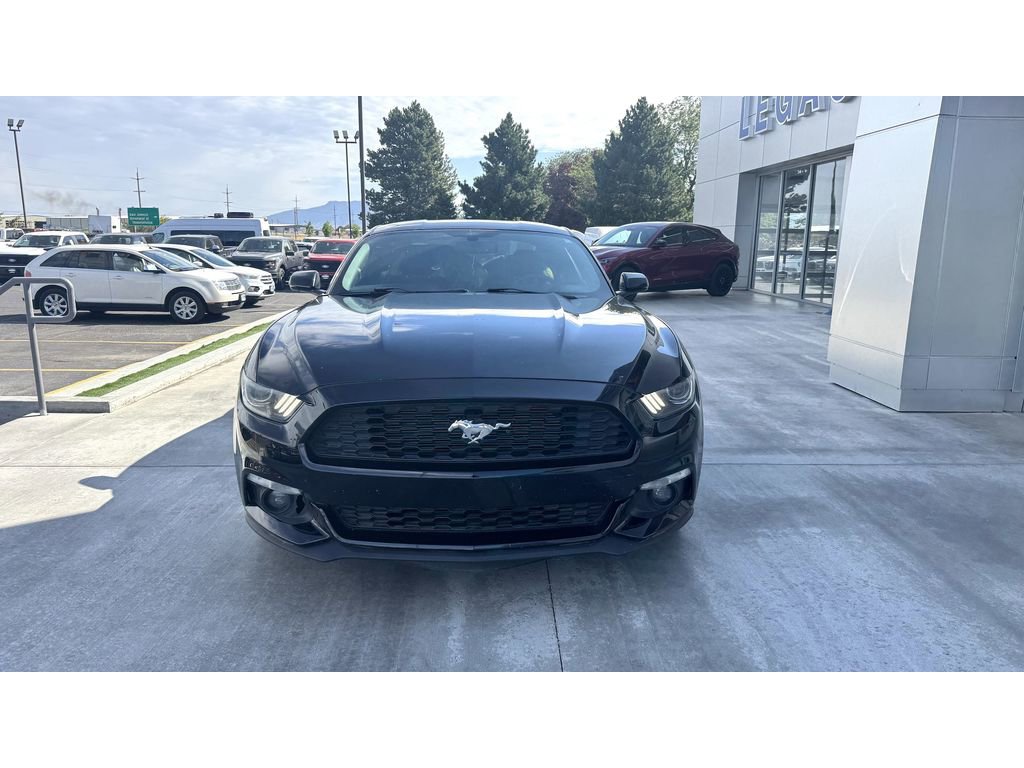 Used 2016 Ford Mustang Premium image 2