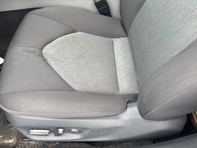 Used 2019 Toyota Camry LE image 11