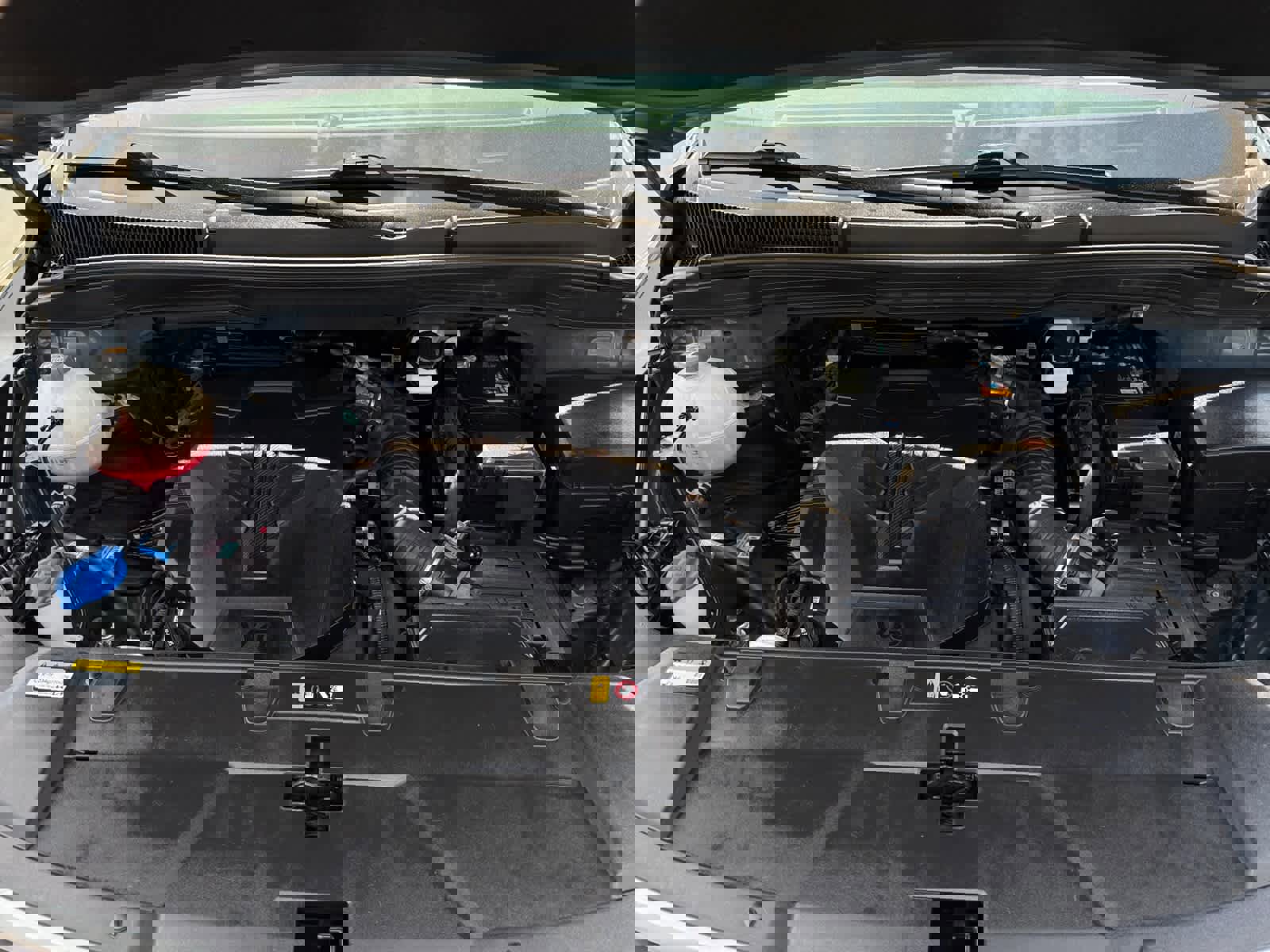 Used 2024 Kia Carnival EX image 24