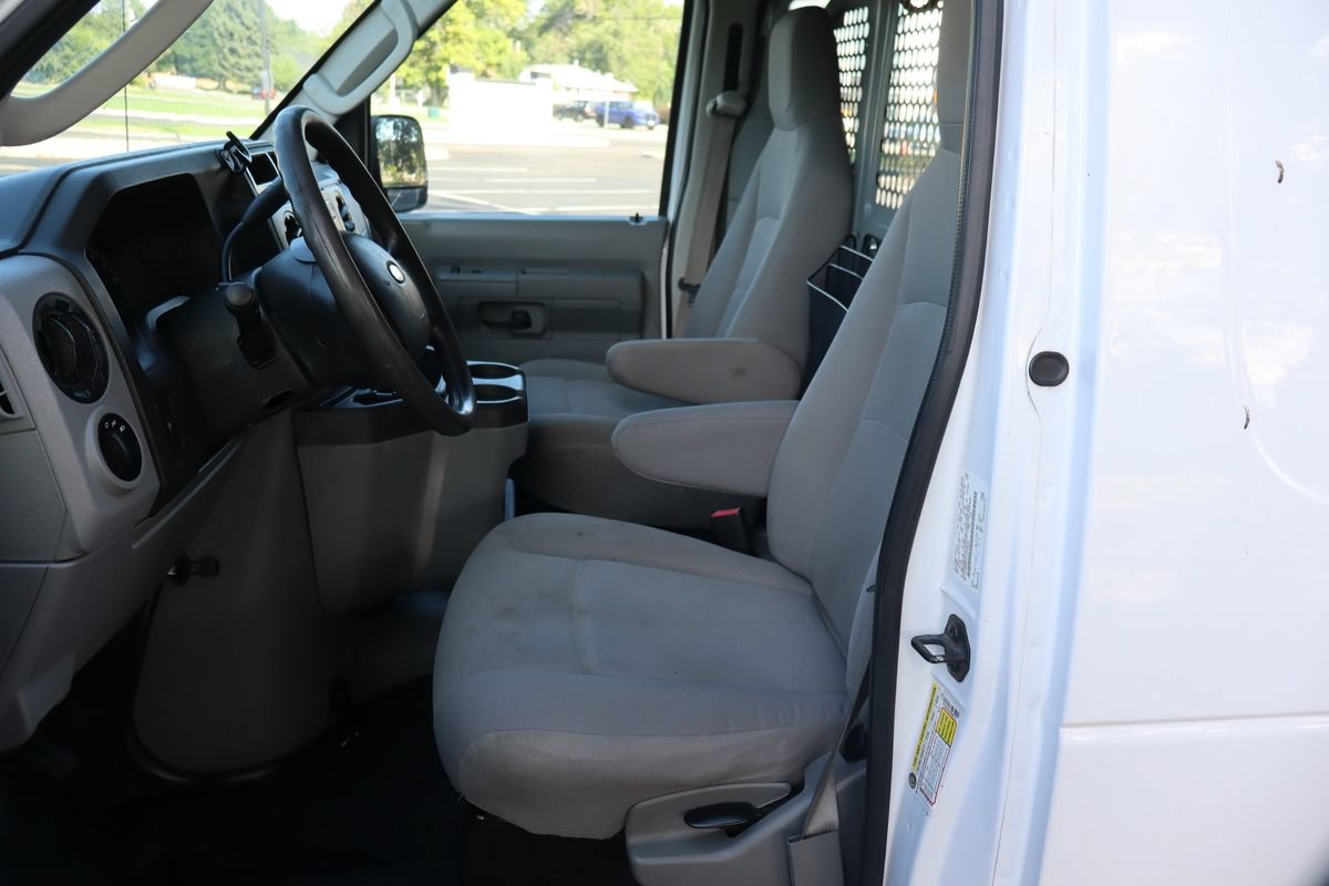 Used 2014 Ford E-250 and Econoline 250 w/ Power Group RWD image 21