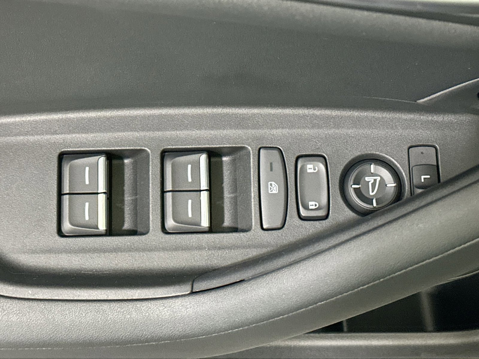 Used 2022 Acura TLX w/ Technology Package image 16