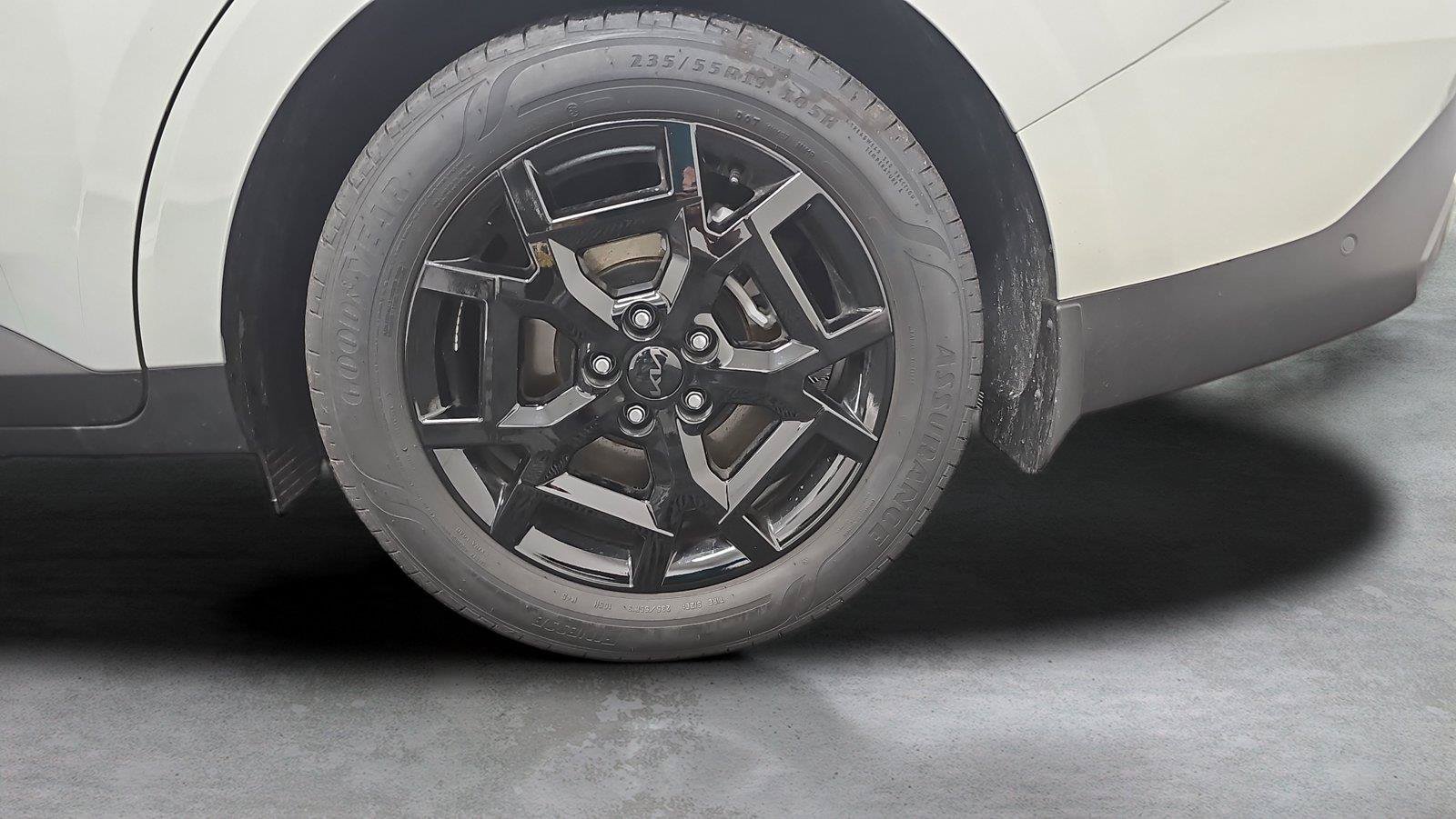 Used 2026 Kia Carnival SX Prestige FWD image 28
