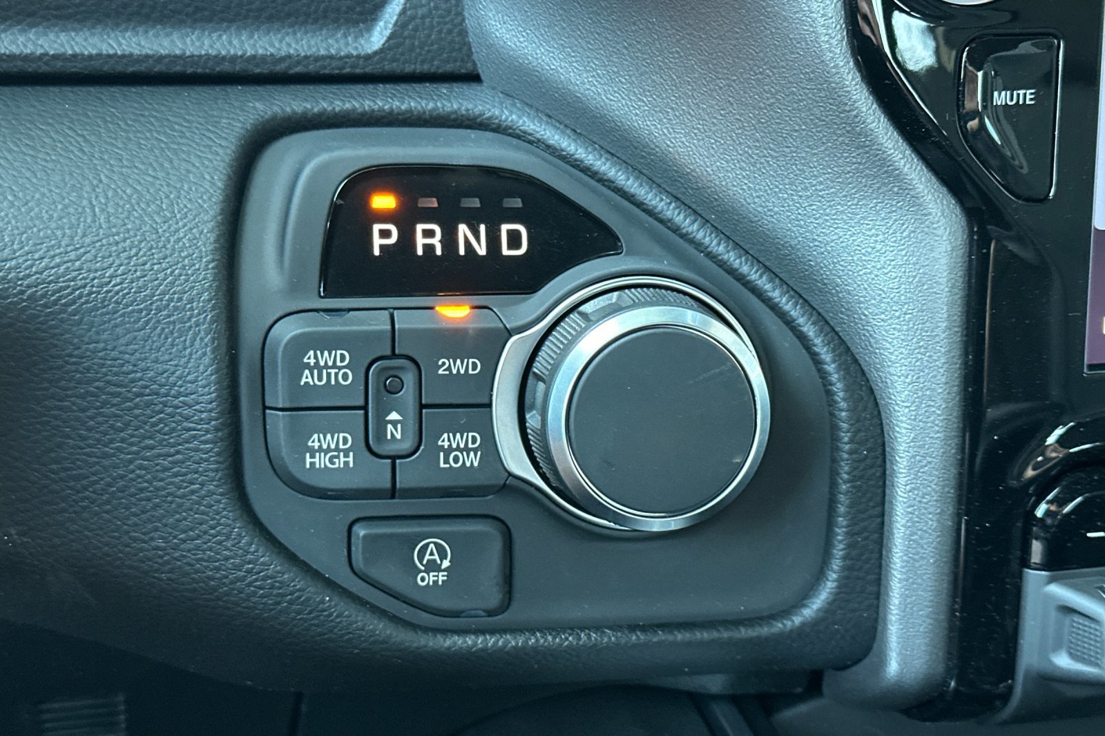 New 2026 RAM 1500 4x4 Crew Cab image 20