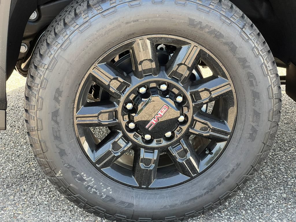 New 2026 GMC Sierra 2500 AT4 w/ AT4 Premium Plus Package AWD/4WD image 7