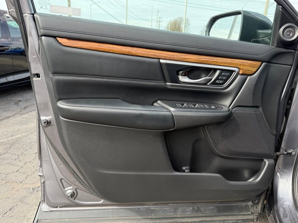 Used 2019 Honda CR-V Touring image 14