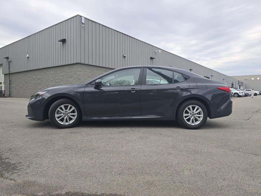 Used 2025 Toyota Camry LE FWD image 12