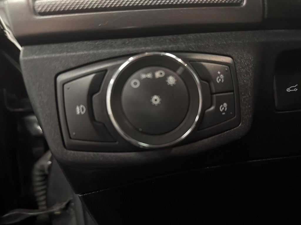 Used 2020 Ford Fusion SE w/ Equipment Group 151A image 24
