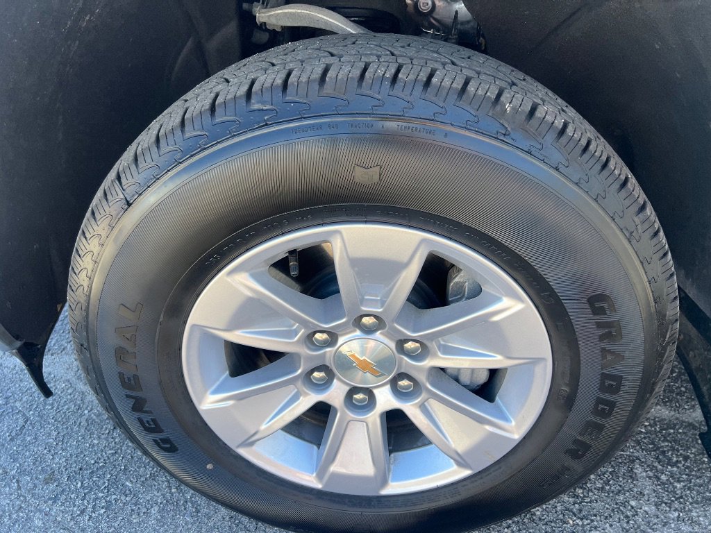 Used 2025 Chevrolet Silverado 1500 W/T image 37