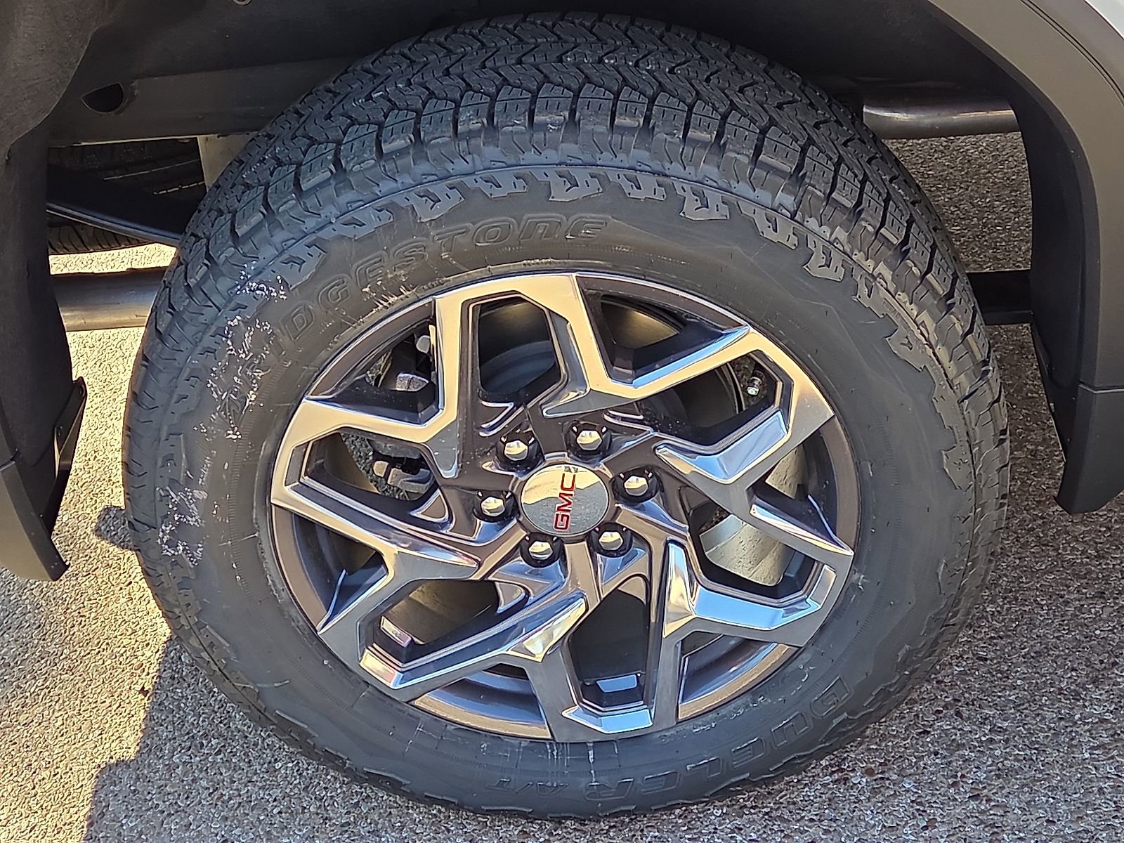 New 2026 GMC Sierra 1500 SLT image 6