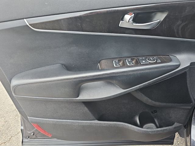 Used 2016 Kia Sorento LX image 21