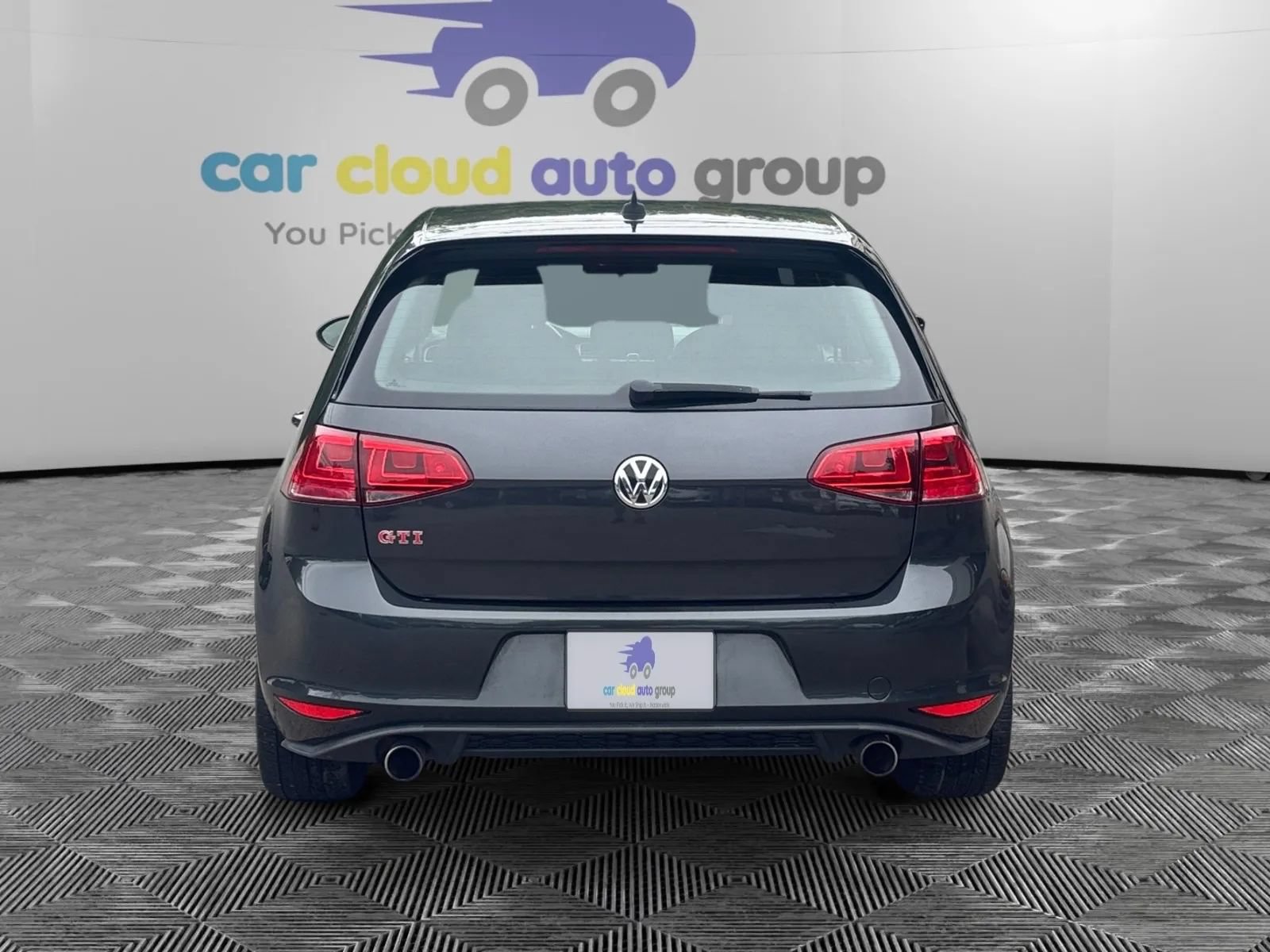 Used 2017 Volkswagen GTI Sport FWD image 4