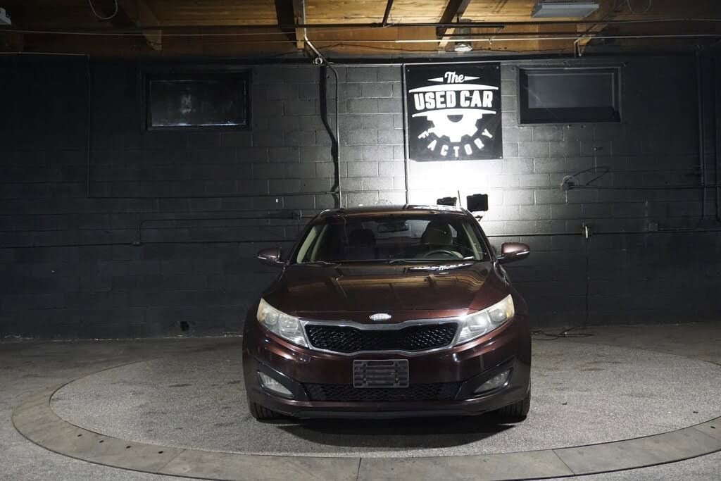Used 2013 Kia Optima LX image 9