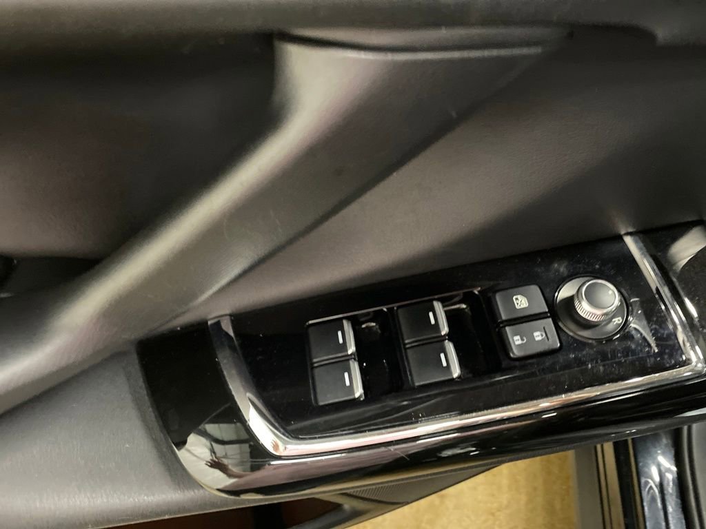 Used 2023 MAZDA CX-9 Touring image 12