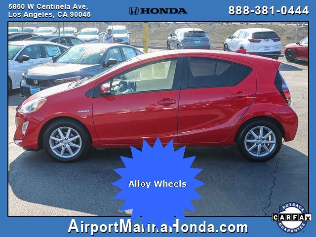 Used 2015 Toyota Prius C Three image 3