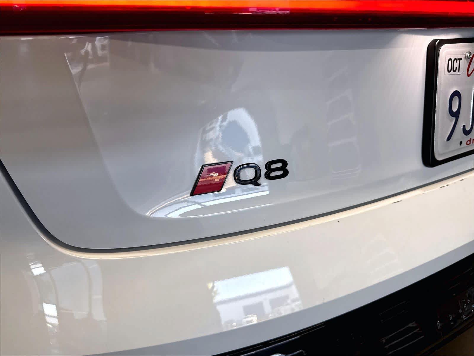 Used 2024 Audi Q8 e-tron Premium Plus AWD/4WD image 12