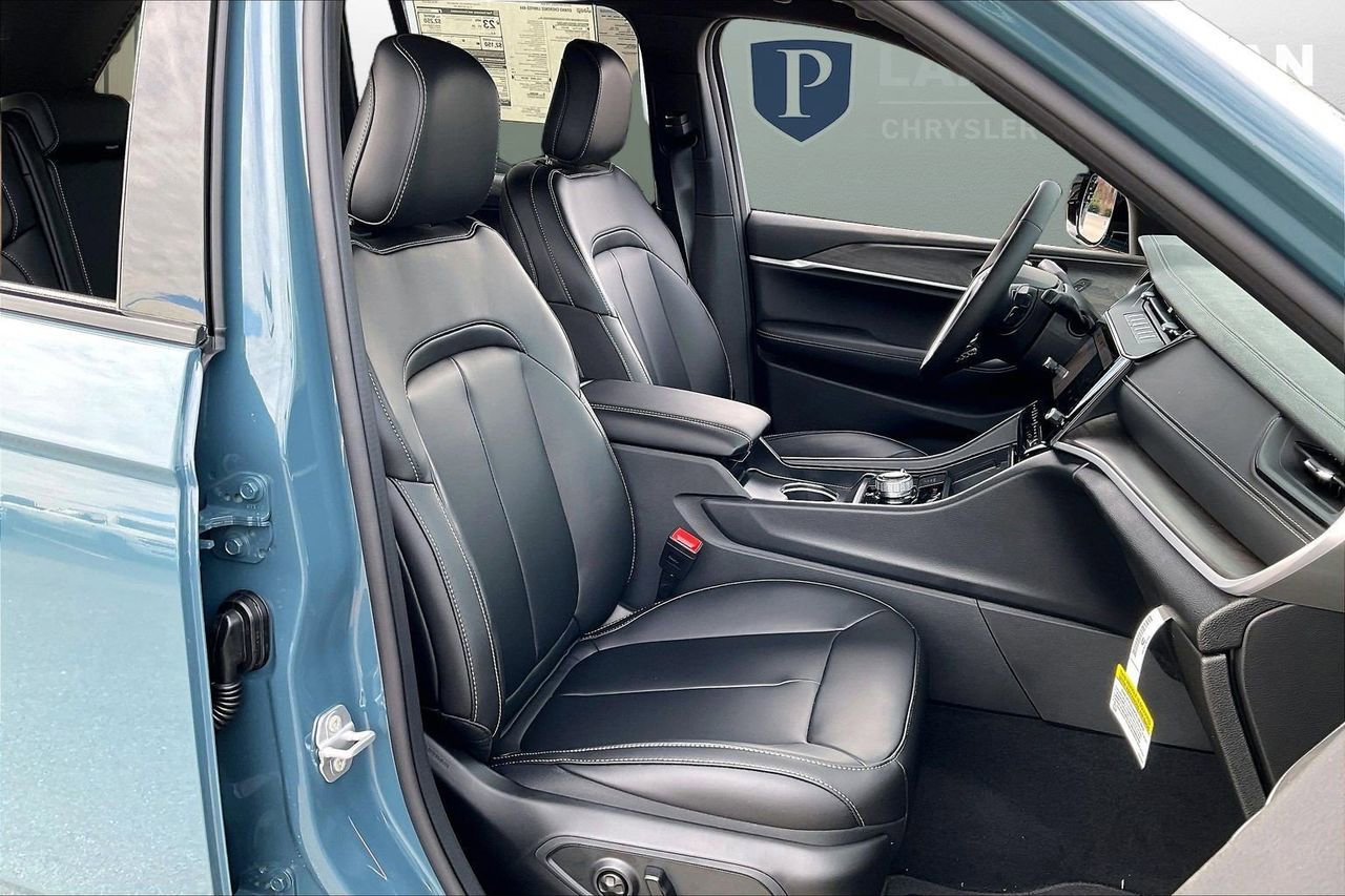 New 2026 Jeep Grand Cherokee Limited image 24