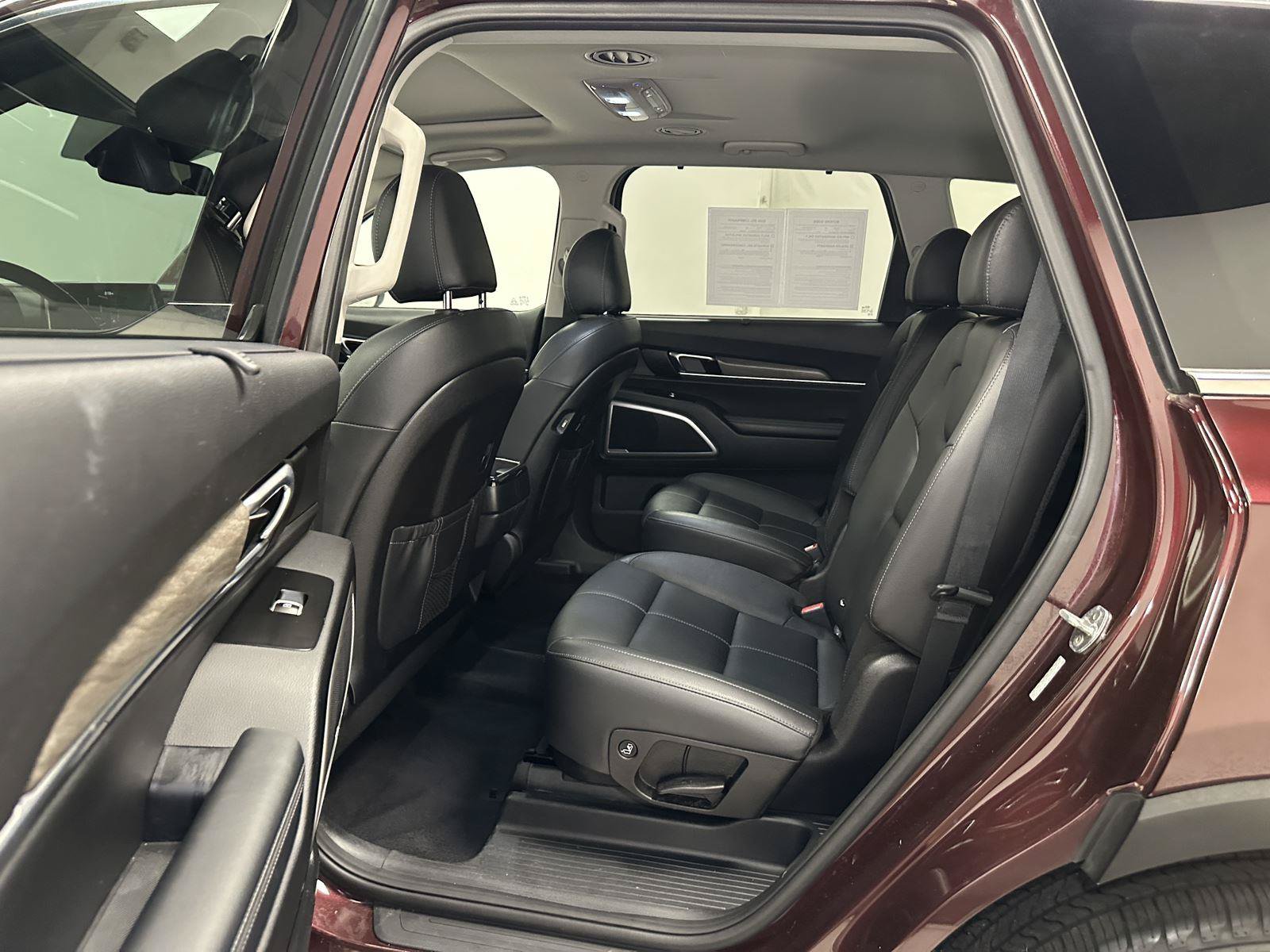 Used 2021 Kia Telluride EX w/ EX Premium Package FWD image 32