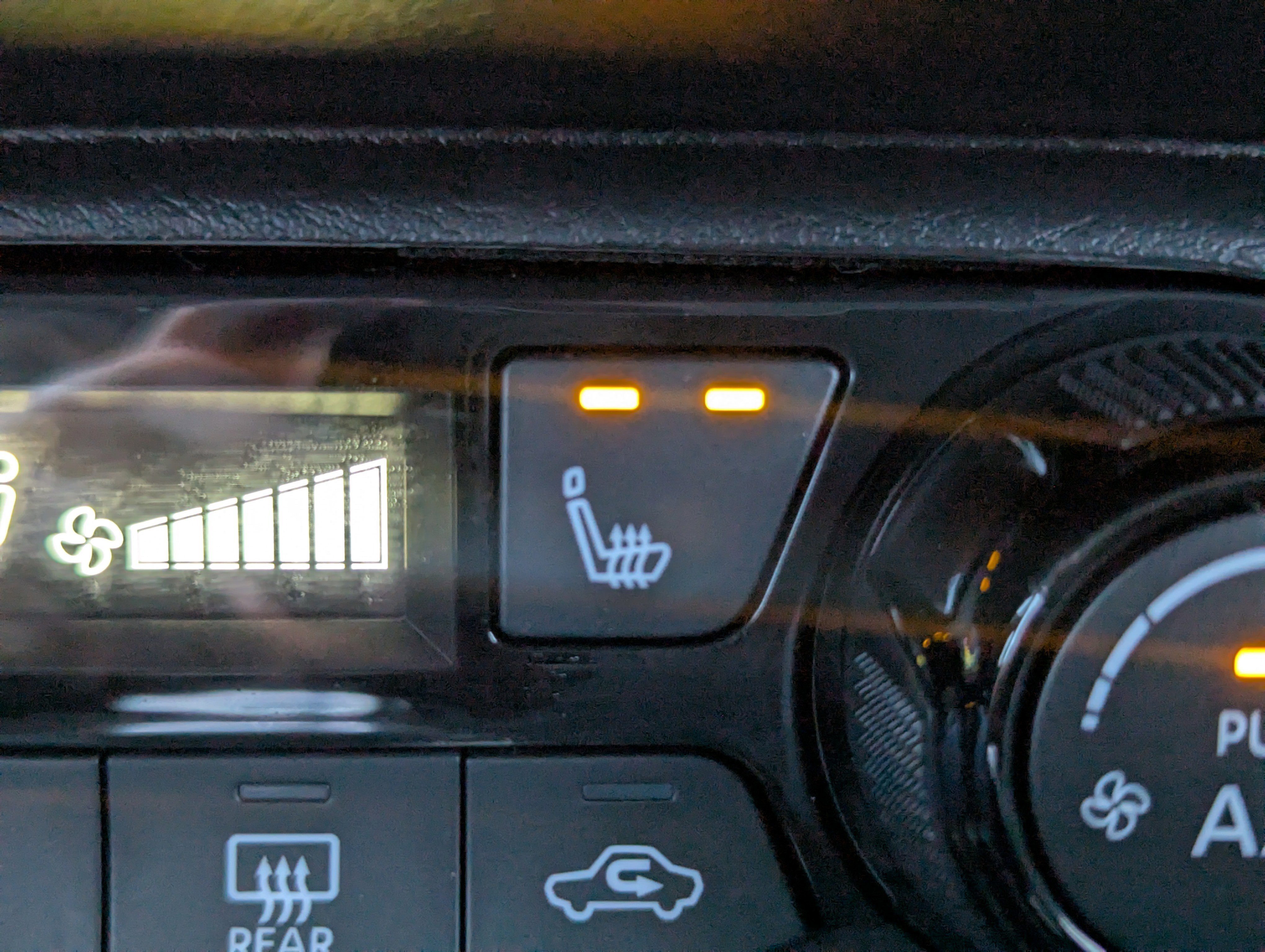 New 2026 Nissan Kicks SV w/ Cold Weather Package image 19