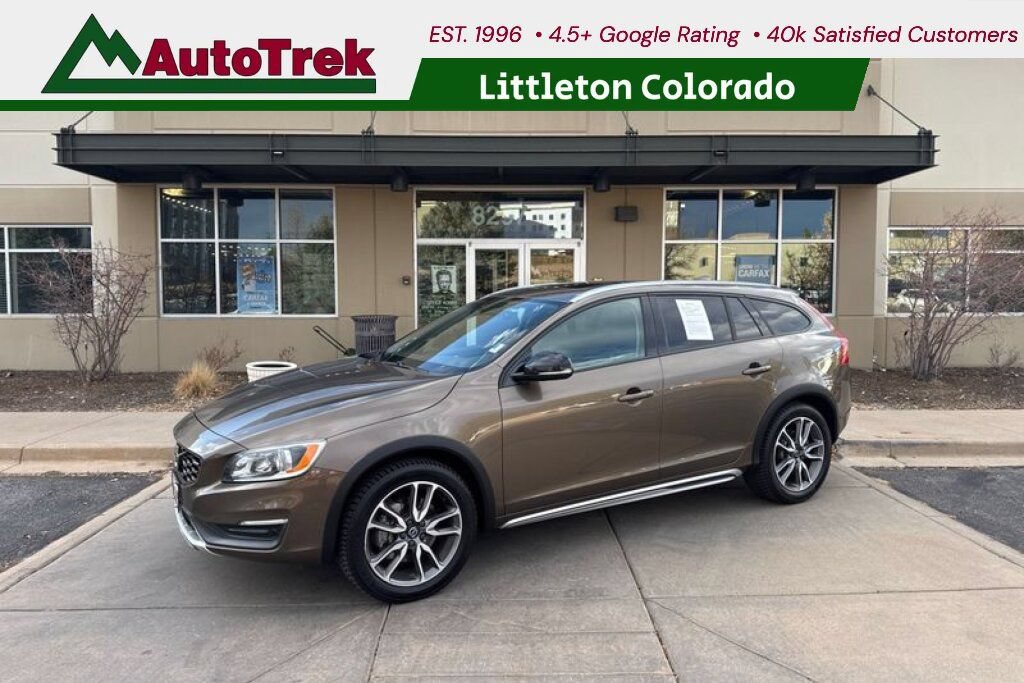 Used 2016 Volvo V60 T5 Cross Country w/ Convenience Package